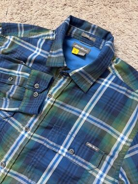Eddie Bauer Shirt Mens L Blue Gray Plaid Flannel TraveX Flap Pocket Button Down